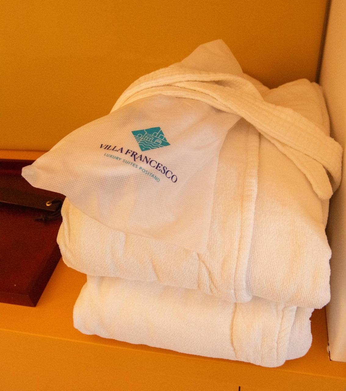 Villa Francesco Luxury Suites โปซิตาโน ภายนอก รูปภาพ