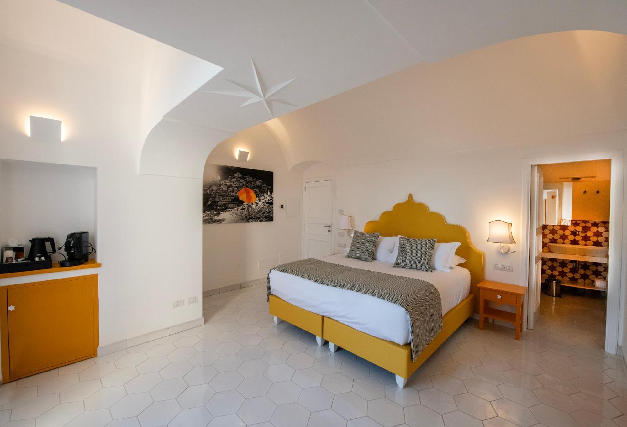 Villa Francesco Luxury Suites โปซิตาโน ภายนอก รูปภาพ