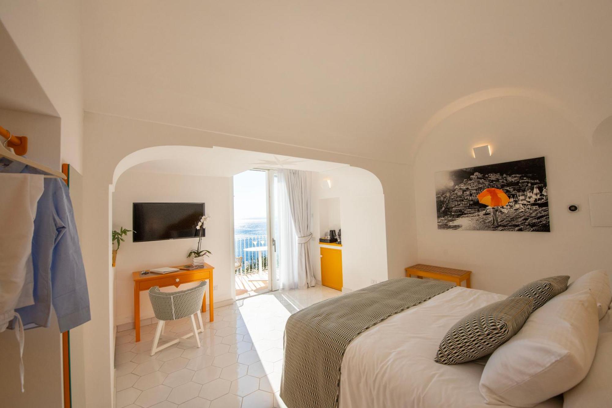 Villa Francesco Luxury Suites โปซิตาโน ภายนอก รูปภาพ