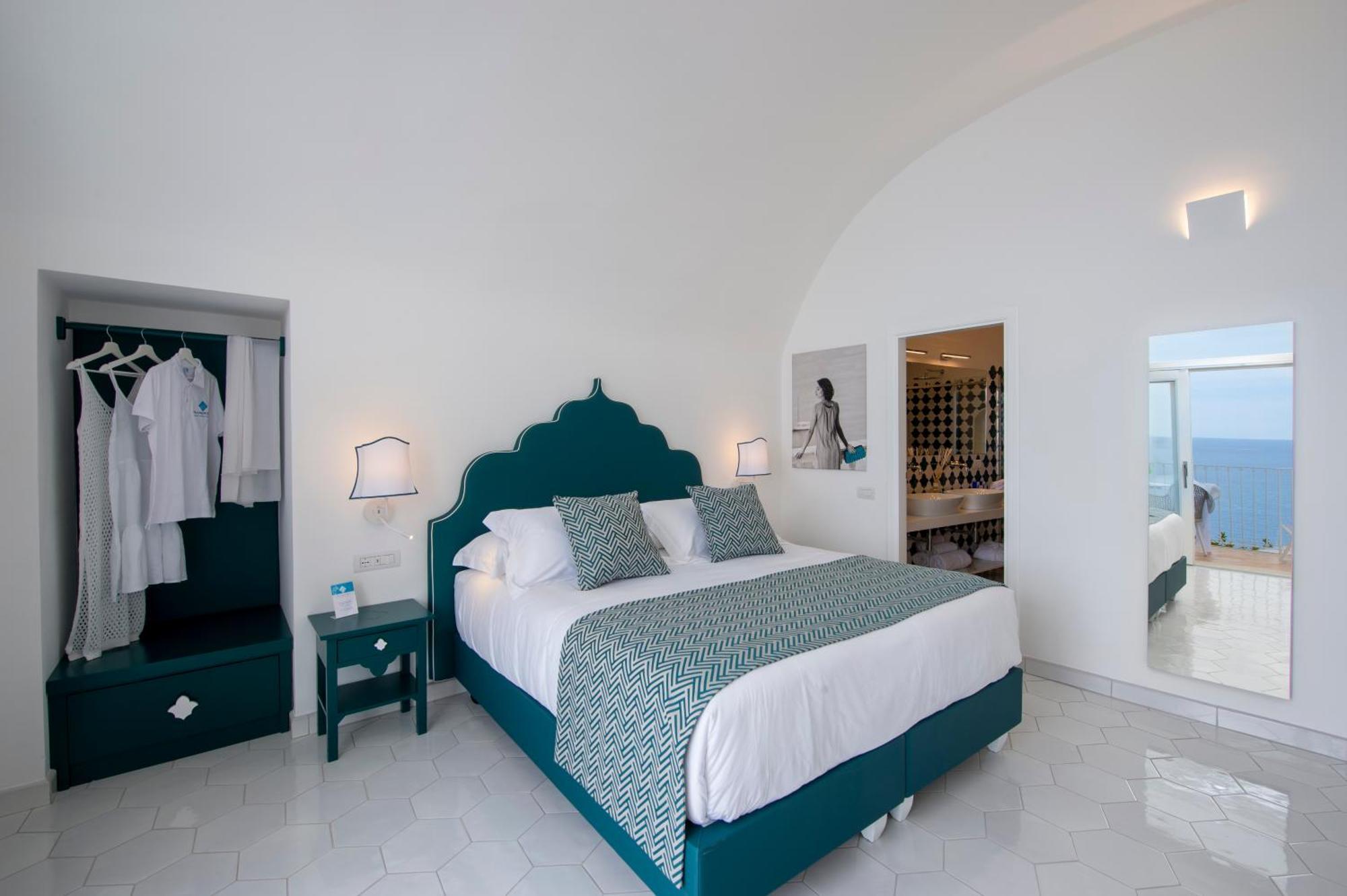 Villa Francesco Luxury Suites โปซิตาโน ภายนอก รูปภาพ