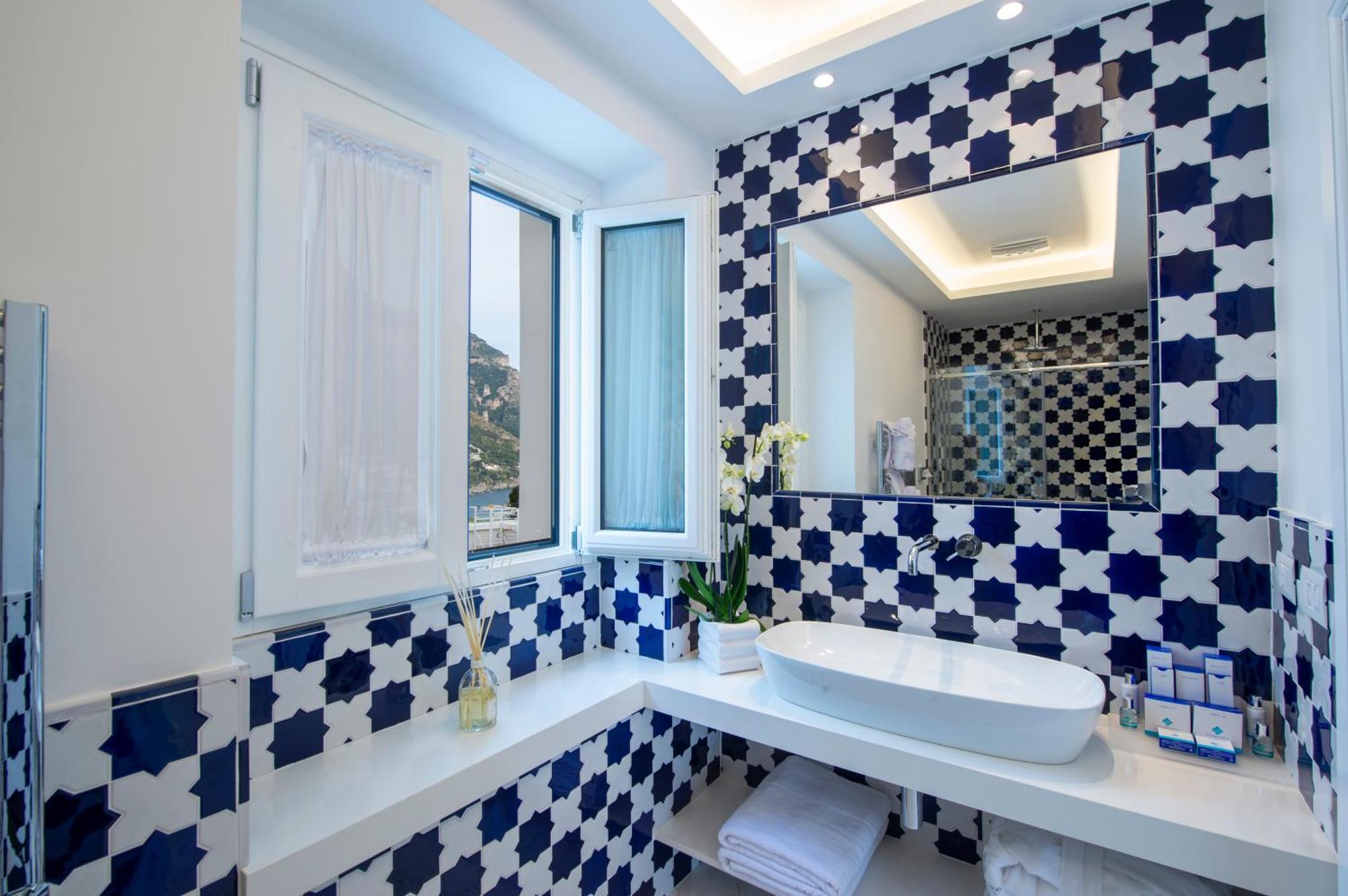 Villa Francesco Luxury Suites โปซิตาโน ภายนอก รูปภาพ