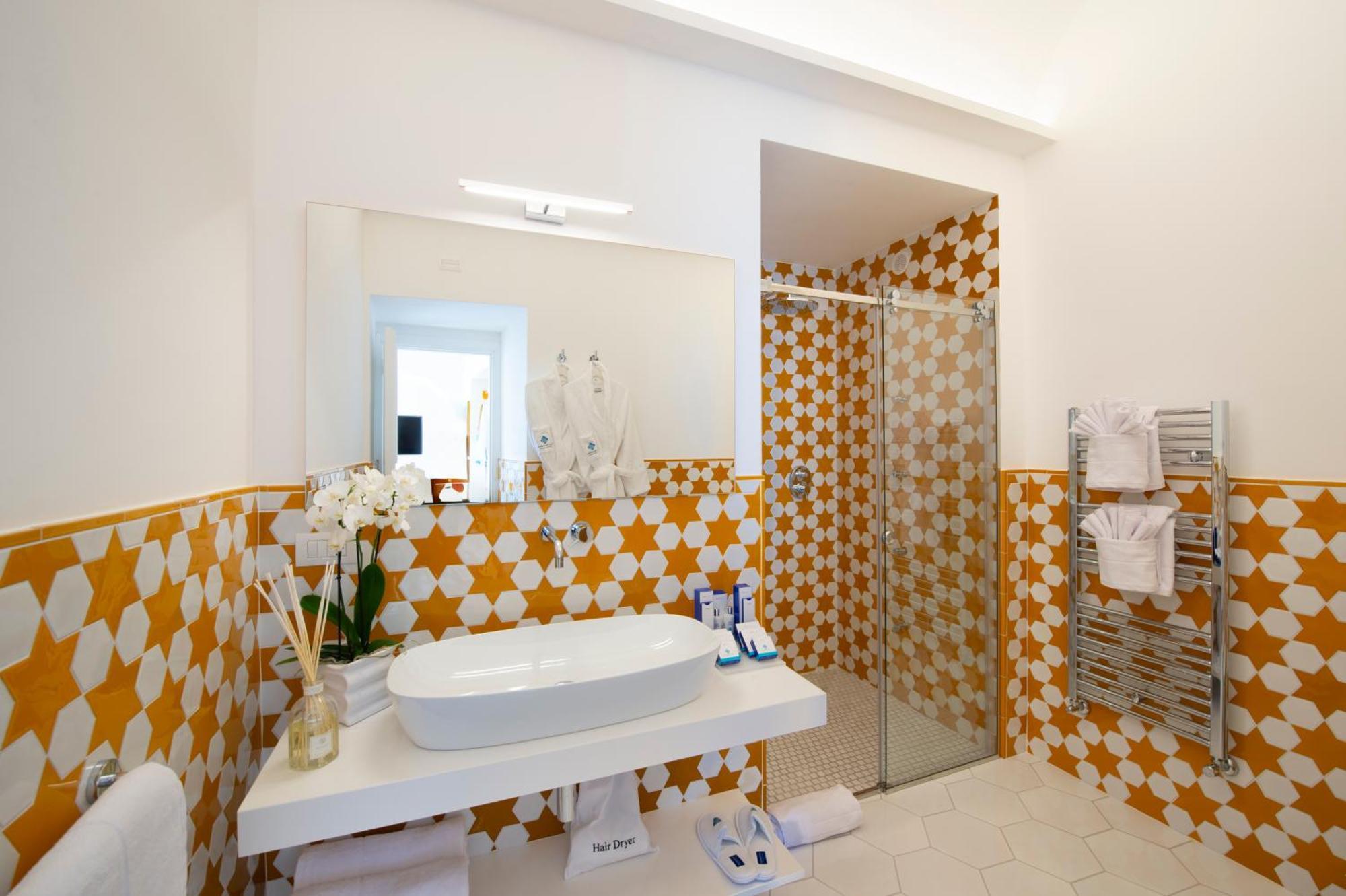 Villa Francesco Luxury Suites โปซิตาโน ภายนอก รูปภาพ